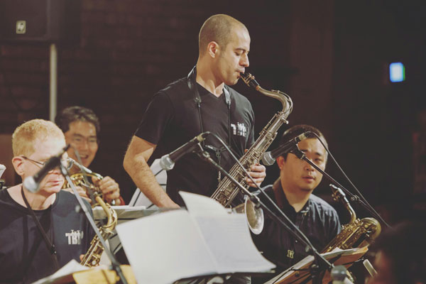 muziekgroep met verschillende instrumenten